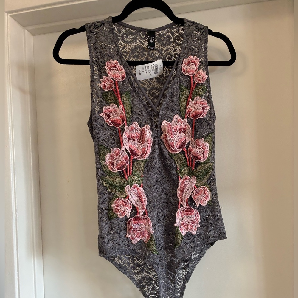 Floral Lace Bodysuit - Gray and Pink